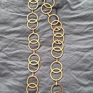 Stylish Entangled Ring Design Metal Belt.